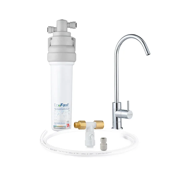 Doulton beépíthető víztisztító rendszer elemei: szűrőház Biotect betéttel, csaptelep, csatlakozó elemek szereléshez.