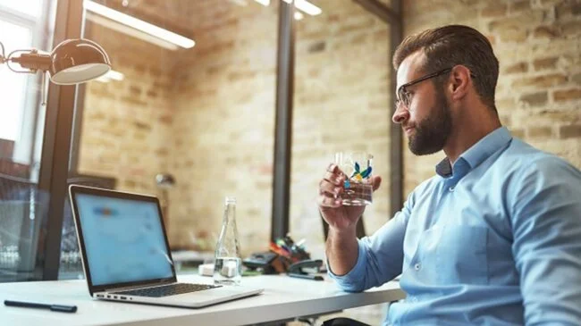 Blogbejegyzés munkahelyi vízminőségről Szerző: Azari Katalin vegyészmérnök, ivóvíz tanácsadó